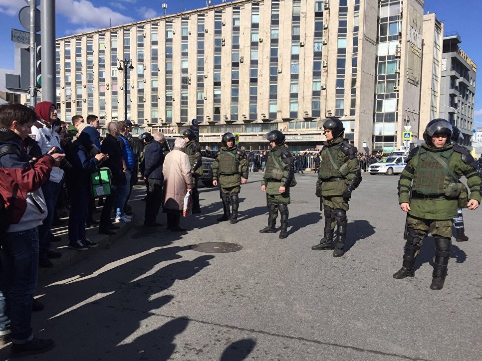 Правоохранительные органы готовятся к митингам 12 июня. undefined