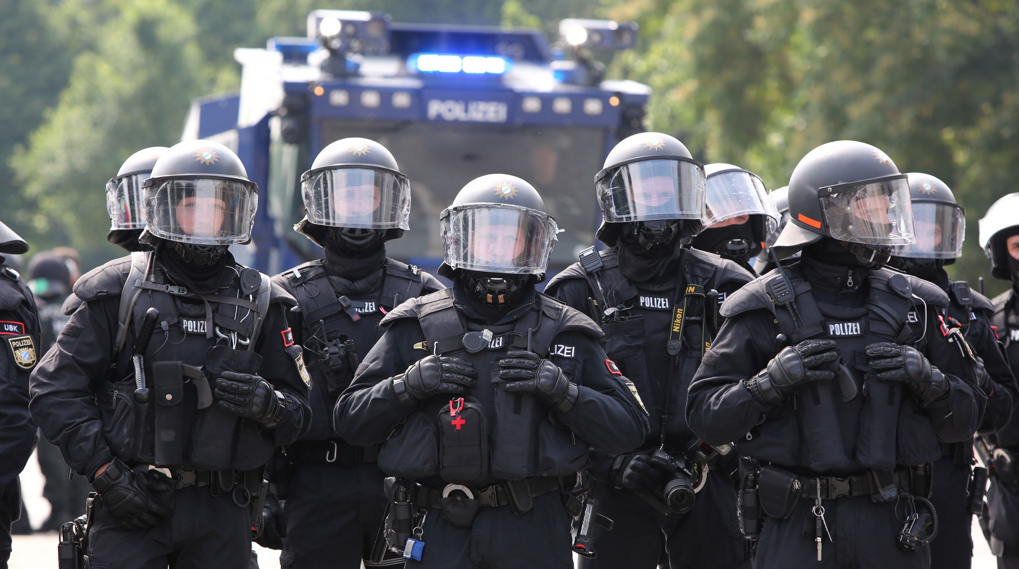 Для обеспечения безопасности лидеров стран G20 силовики готовы открыть огонь на поражение undefined
