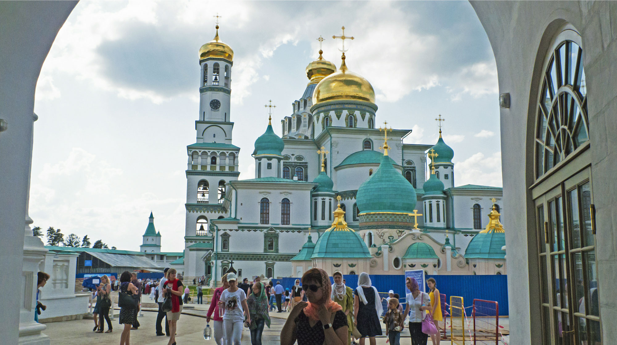 Православные посчитали чрезмерными требования полиции и Следственного комитета предоставить данные о московских монахах undefined