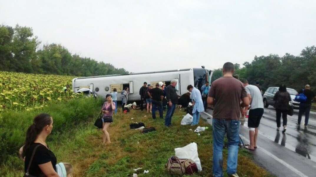 ДТП с участием трех автомобилей произошло на 82-м километре трассы Ростов-на-Дону — Сальск