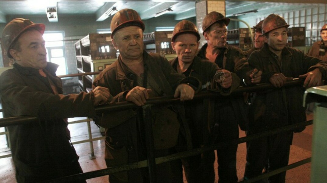 В первую очередь сторонам конфликта следует прекратить огонь, считает эксперт