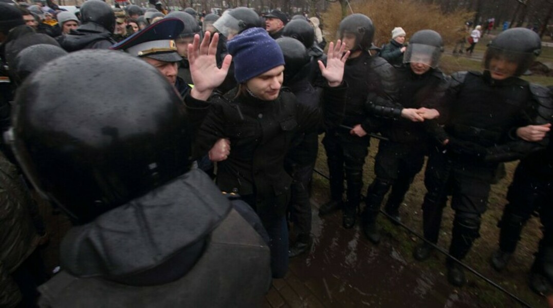 Нож пропал из дела о нападении на бойца Росгвардии в Санкт-Петербурге — Daily Storm