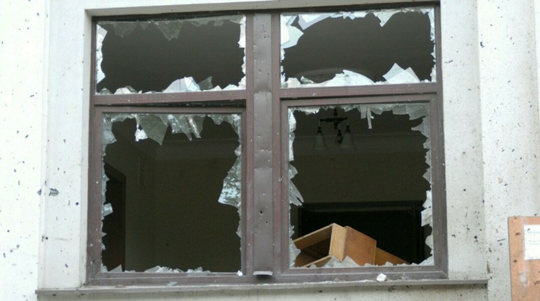Несколько жителей, попавших в зону огня, получили серьезные психологические травмы
