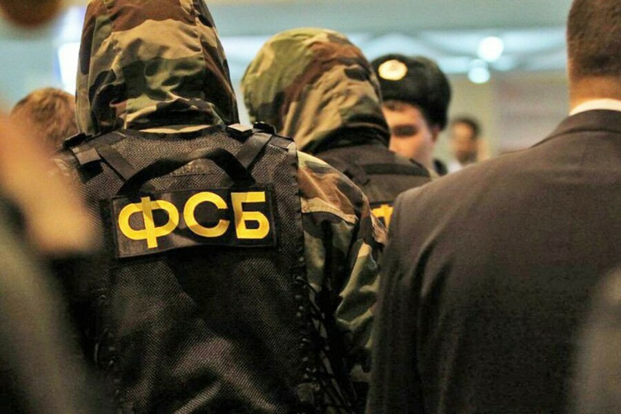 Поводом для обысков стал контракт на 250 миллионов рублей на строительство новой сцены Театра Европы