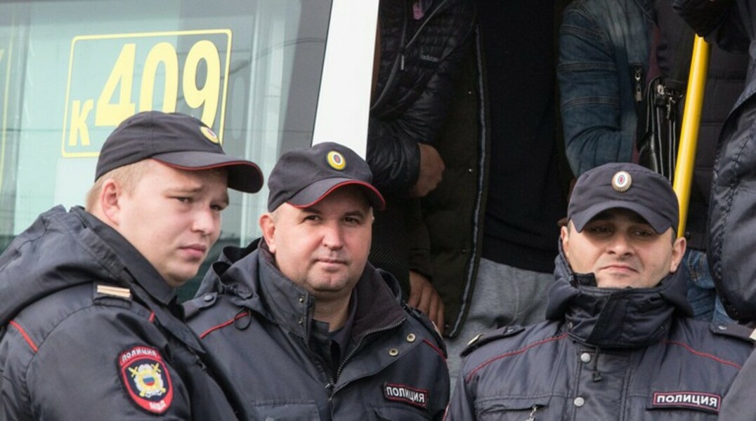 В Ессентуках двое неизвестных обстреляли полицейских при проверке документов — Daily Storm