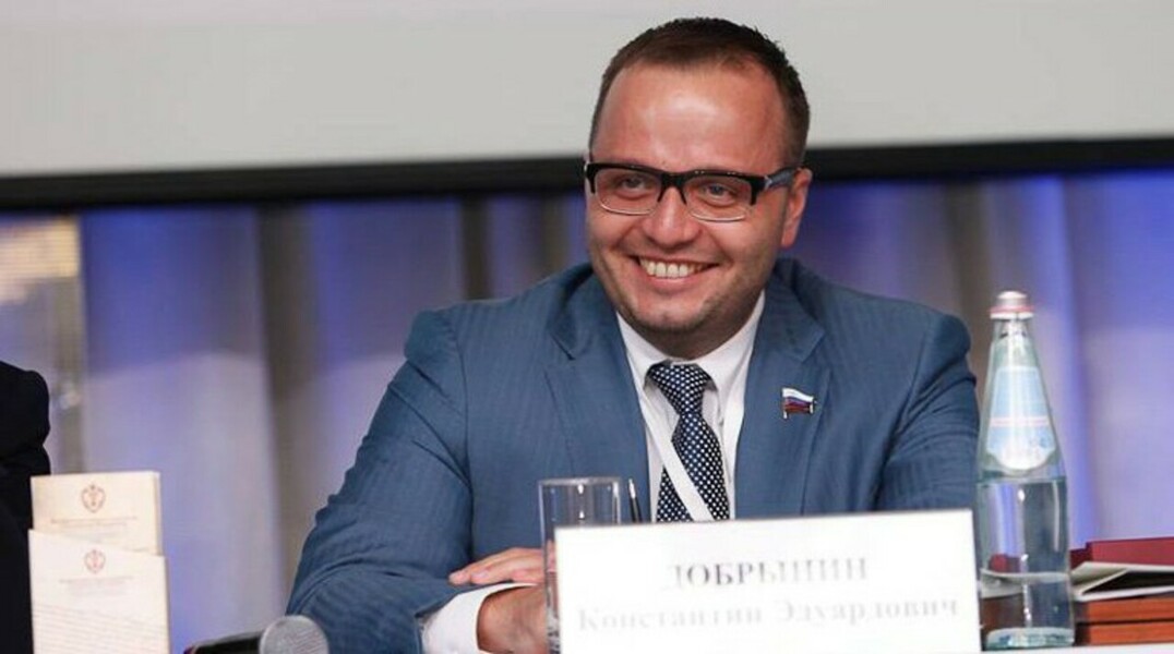 По мнению Константина Добрынина, депутат Госдумы сама спровоцировала экстремистов и ей стоит задуматься над своим поведением
