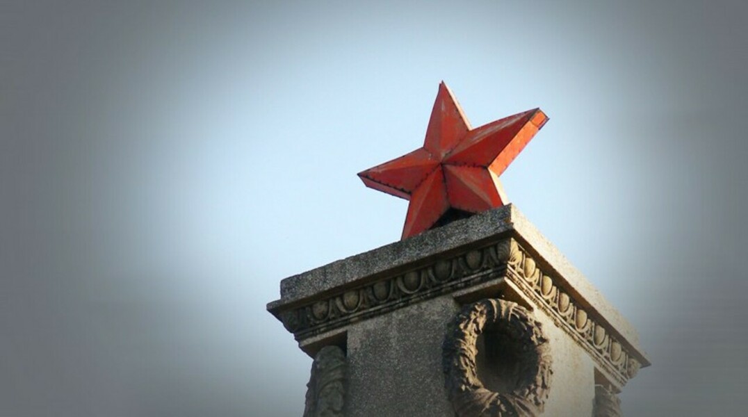 Поэт и публицист Амирам Григоров — о том, почему культурная ценность разрушаемых монументов и в грош не ставится