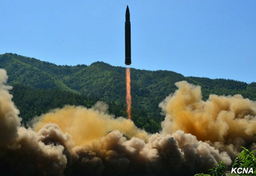 Главы Китая и США обсудили ядерную проблему по телефону