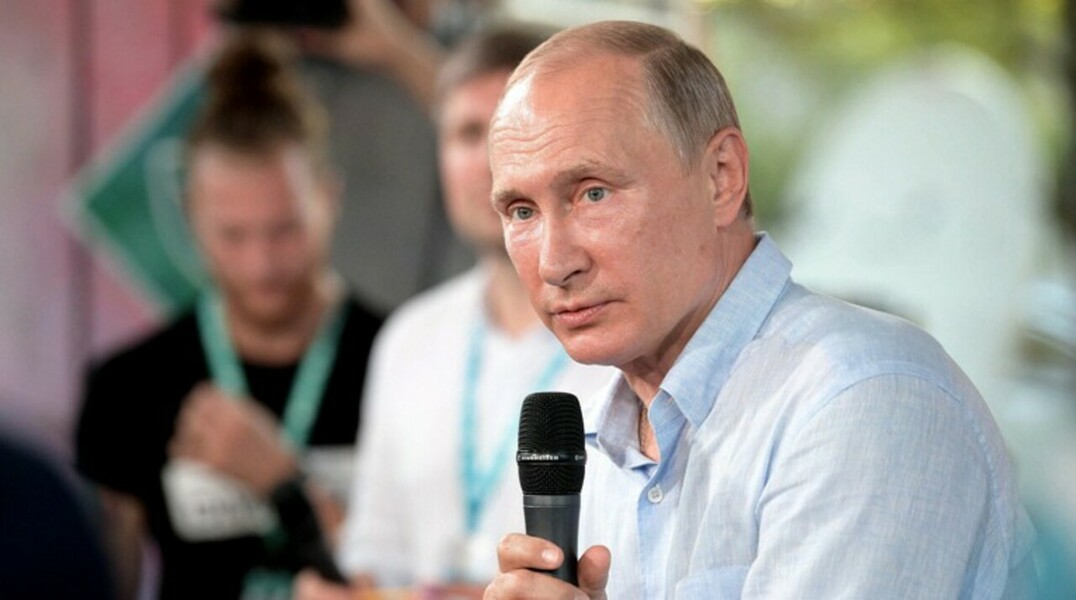 Поговорили с представителями российского медиа-пространства о предложении Владимира Путина создать систему морально-этических фильтров для распространителей контента