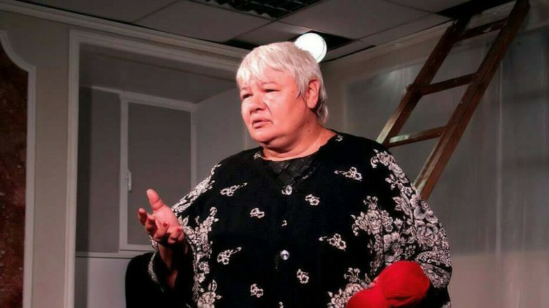 Может ли поставленный на зоне спектакль заставить жить?