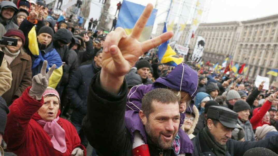Сторонники Саакашвили провели многотысячный марш за импичмент Порошенко — Daily Storm