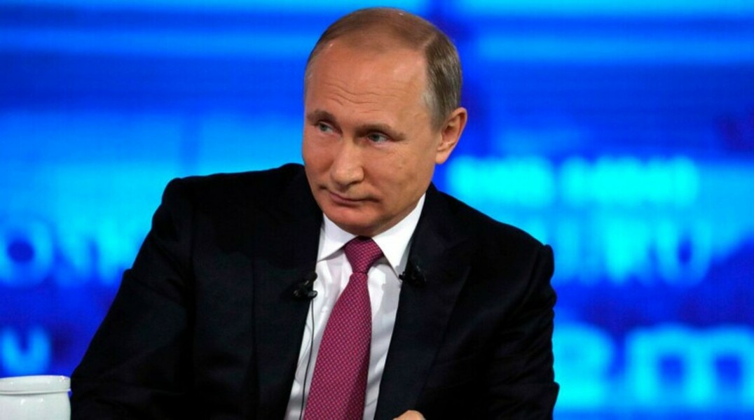 Путин во время  «Прямой линии» объяснил, почему скрывает внуков