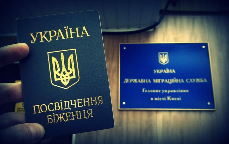 Консультант ФБК Здольников и активист Брусенцев думают, возвращаться им в Россию или нет