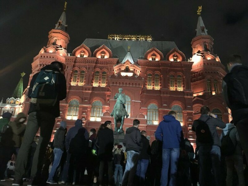 Митингующие  переместились на Чистые пруды, где планируют устроить акцию Оккупай Абай
