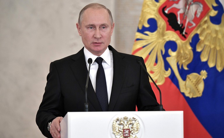Путин подписал закон о выплатах пособий при рождении первенца — Daily Storm