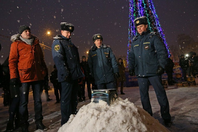 В новогоднюю ночь в больницы обратились более 20 человек с травмами и ожогами от пиротехники Фото: © Агентство Москва