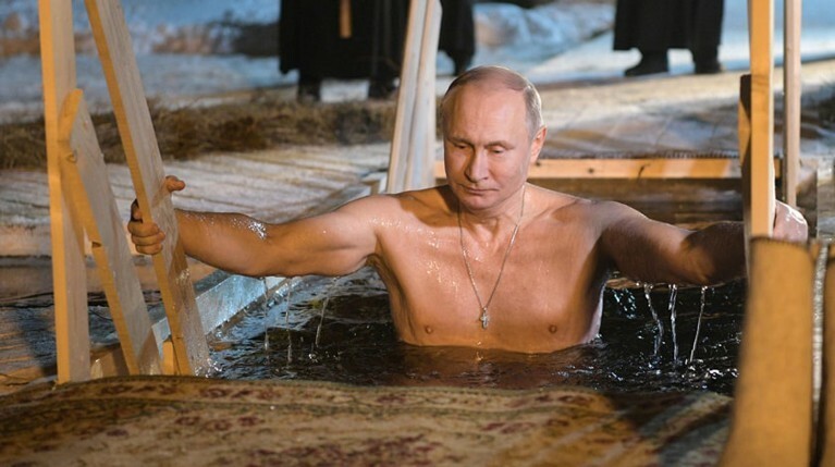 Путин окунулся в иордань на Селигере — Daily Storm