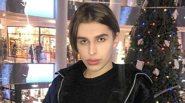 На двоих блогеров-андрогинов напали шестеро неивестных, один из блогеров до сих пор в больнице