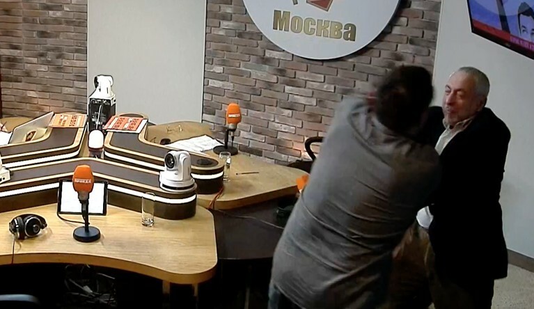 Журналисты Шевченко и Сванидзе подрались, поспорив о Сталине — Daily Storm