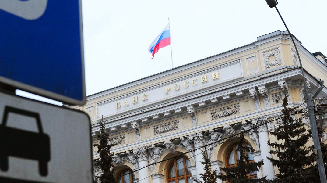 Но прекращать отзывать лицензии регулятор не собирается — сегодня под удар попали два московских банка Фото: © GLOBAL LOOK press/Anton Belitsky