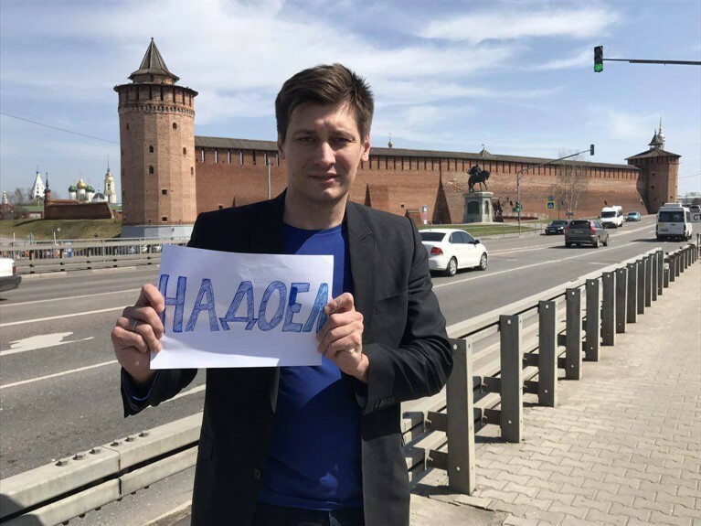 15 марта экс-депутат Госдумы и кандидат «против всех» могут объявить о создании новой партии