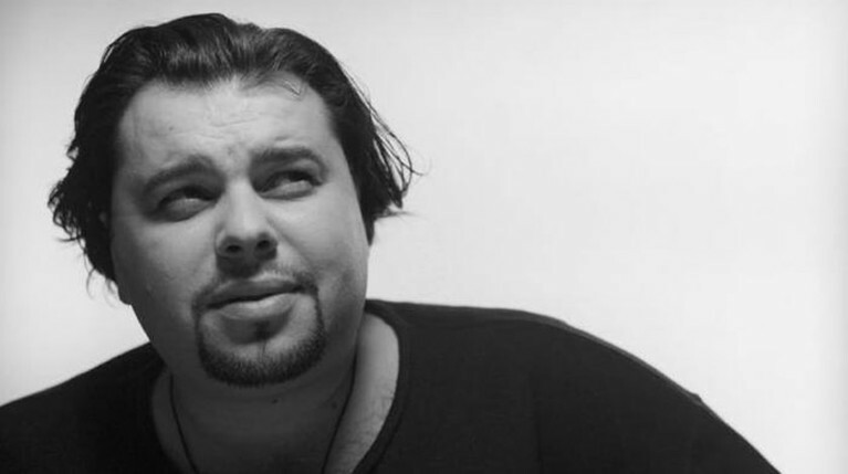 Ведущий легендарной «Утренней почты» не помнит, как «посылал» модного продюсера на три буквы