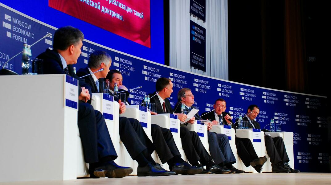 Подчиненные президента недовольны либеральным курсом российского правительства Фото: GLOBAL LOOK press/Alexander Legky