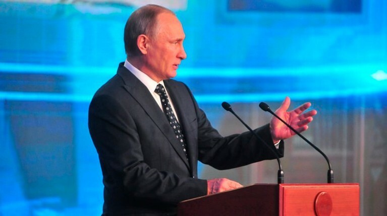 Путин наградил шесть молодых деятелей культуры — Daily Storm