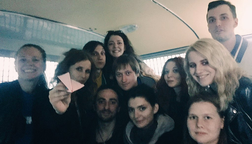 Участница Pussy Riot и православный активист организовали протестную акцию у здания ФСБ Фото: © @all_mary