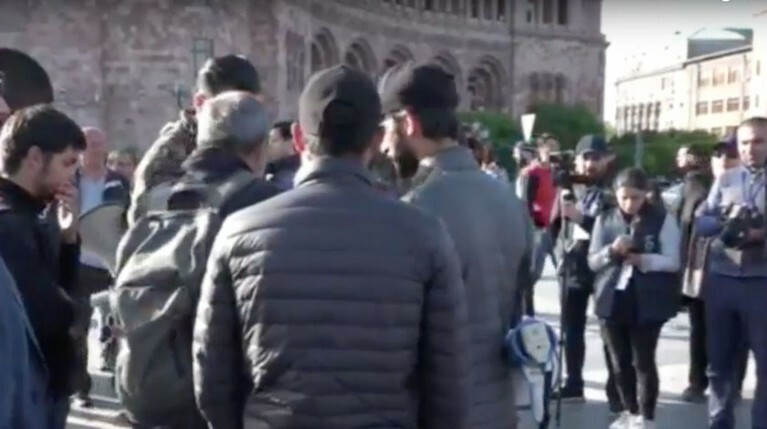 Ранее полиция начала задерживать протестующих Скриншот: © Daily Storm