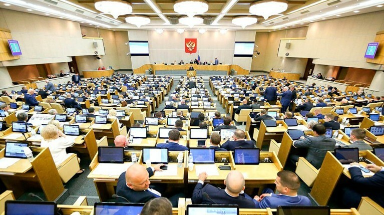 КПРФ и «Справедливая Россия» будут добиваться заморозки пенсионного возраста — Daily Storm