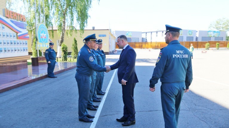Глава МЧС формирует собственную команду из силового блока