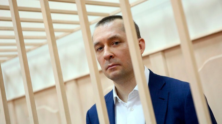 На изъятых у полковника Захарченко миллиардах не нашли его ДНК — Daily Storm