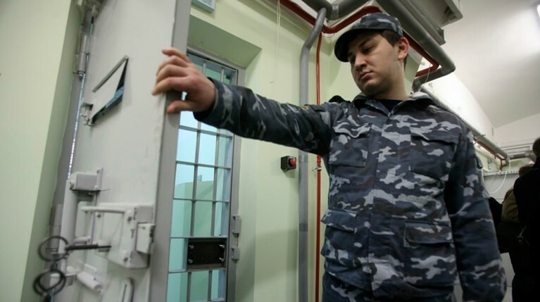 Улюкаева посадили в «красную» колонию №1 в Тверской области — Daily Storm