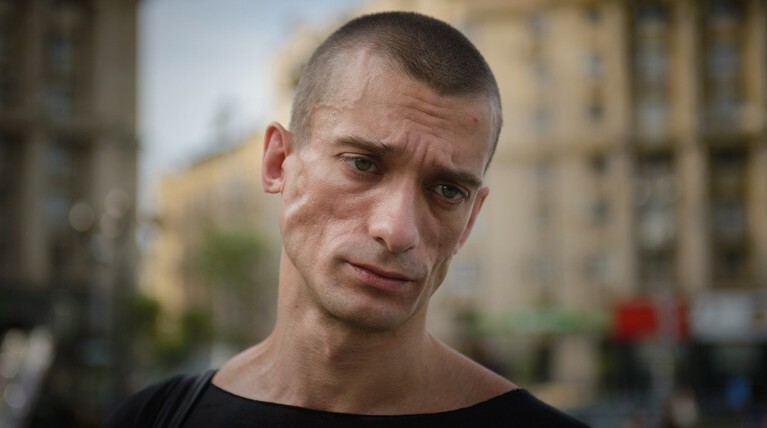 Художник объяснил, как его смогут «устранить», если он окажется в России