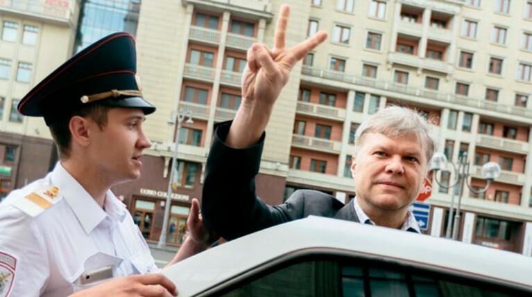 Митрохин подал в суд на «Яблоко» из-за отмены его выдвижения в мэры Москвы — Daily Storm