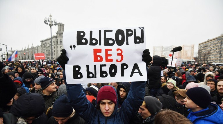 «Газ в комнату поступает, но сейчас не рванет». Почему власть стала блокировать неудобных кандидатов? — Daily Storm