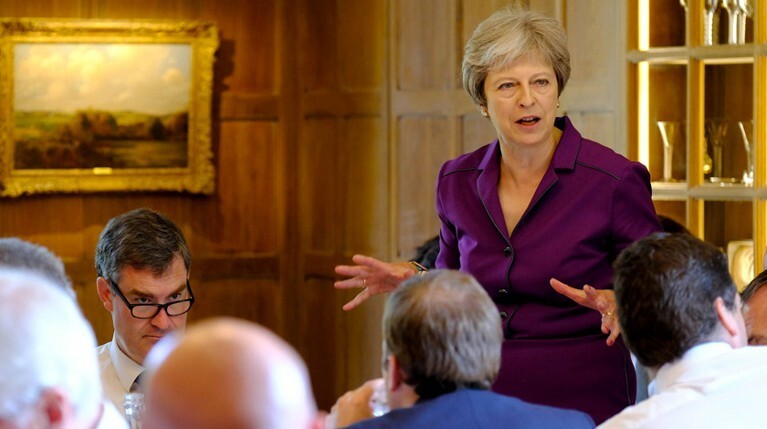 Мэй пригрозила главе МИД увольнением за его возможное противодействие Brexit — Daily Storm