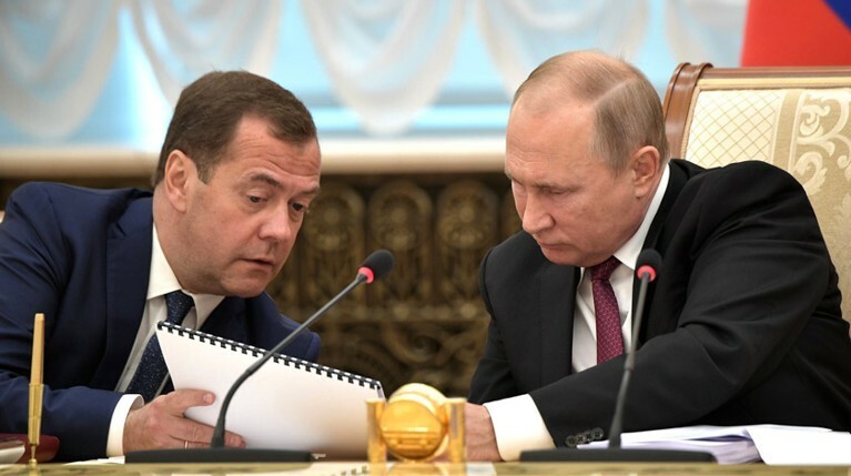 Медведев назвал главные цели нацпроекта «Демография» — Daily Storm
