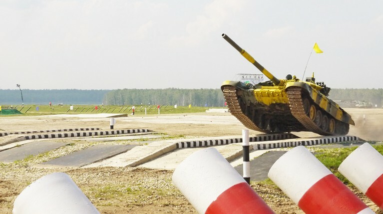 Гонки на танках под Москвой — Daily Storm