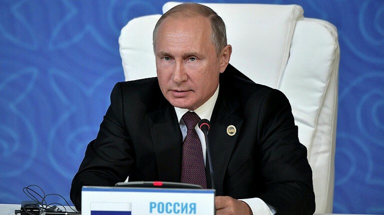 Президент России отметил, что этот древнейший праздник призывает к добру, справедливости, милосердию и благочестию Фото: © GLOBAL LOOK press