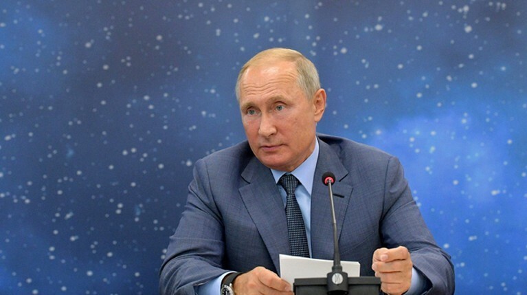 Президент РФ рассказал, что опыт работы в разведке помогает ему вести международные переговоры Фото: © GLOBAL LOOK press/Alexei Druzhinin