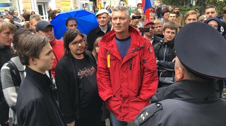 В Екатеринбурге задержали экс-мэра Ройзмана и десятки митингующих против пенсионной реформы — Daily Storm