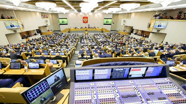 Законопроект в первом чтении поддержали 370 депутатов, против голосовали коммунисты