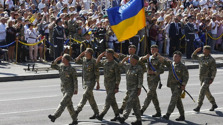 «Слава Украине, пан командир!»: Рада приняла закон о воинском приветствии — Daily Storm