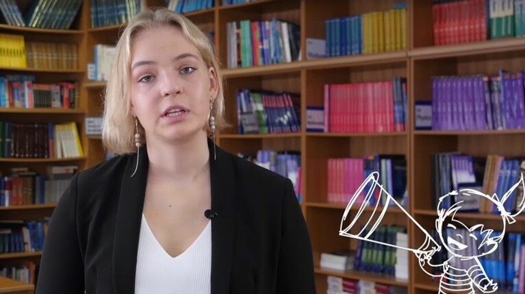 Дочь Навального запустила собственный социологический YouTube-проект — Daily Storm
