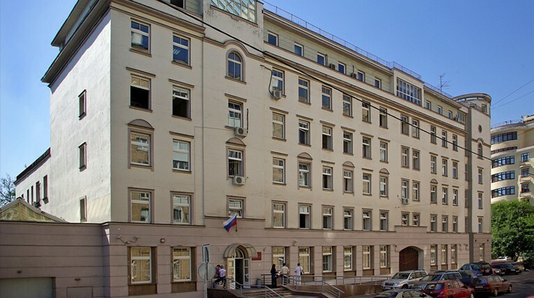 В августе 2017 года в ходе конфликта Корней Макаров до смерти избил Станислава Думкина