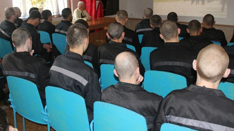После скандала с ИК-1 Ярославля заключенные начали массово писать жалобы