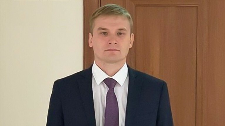 Валентин Коновалов призвал олигархов отказаться от «подкормки» чиновников и взять на себя дополнительную социальную нагрузку