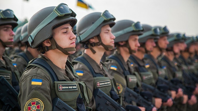 Ранее об аресте сотрудника Национальной гвардии по подозрению в убийстве активиста Майдана сообщили СМИ
